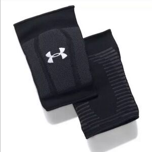 NWT Women's Under Armour 2.0 Volleyball Knee Pads Black Size Medium
